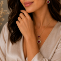 Juego de Collar y Aretes con Piedra Roja