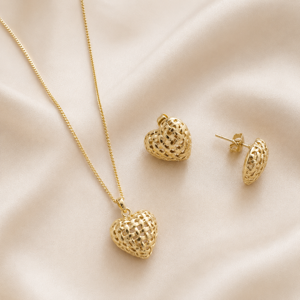 Juego de arete y cadena