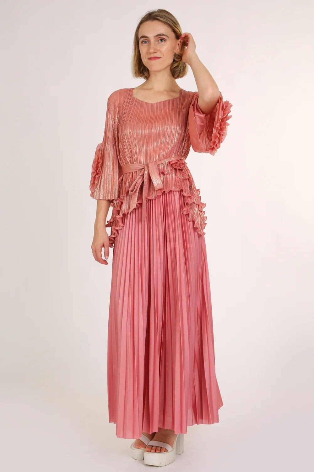 Conjunto con Enagua Elegante