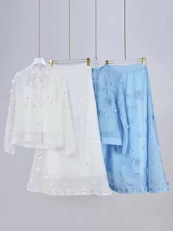 Conjunto Elegante con Enagua Azul