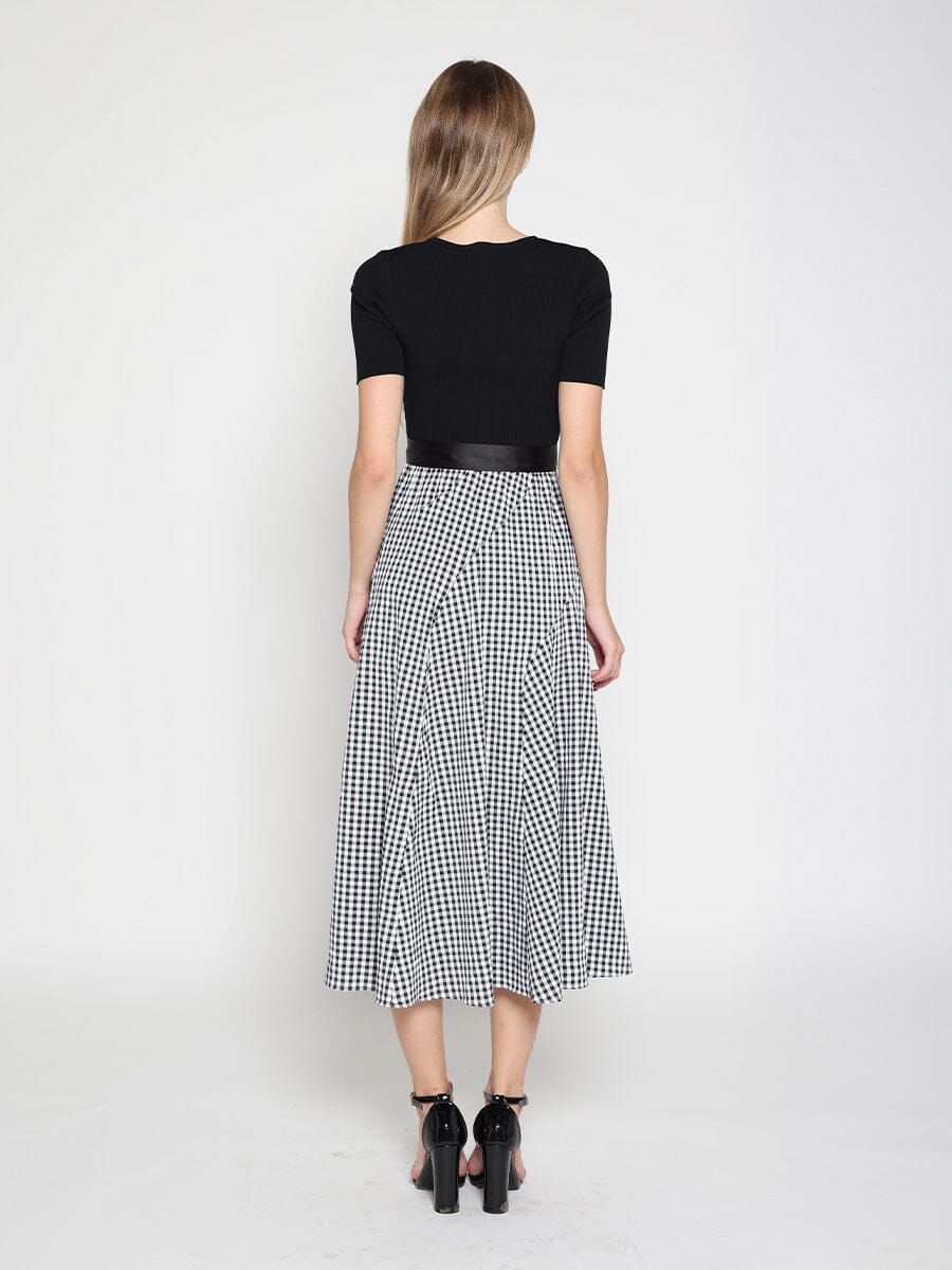 Vestido Midi Bicolor Negro y Gris con Manga Corta