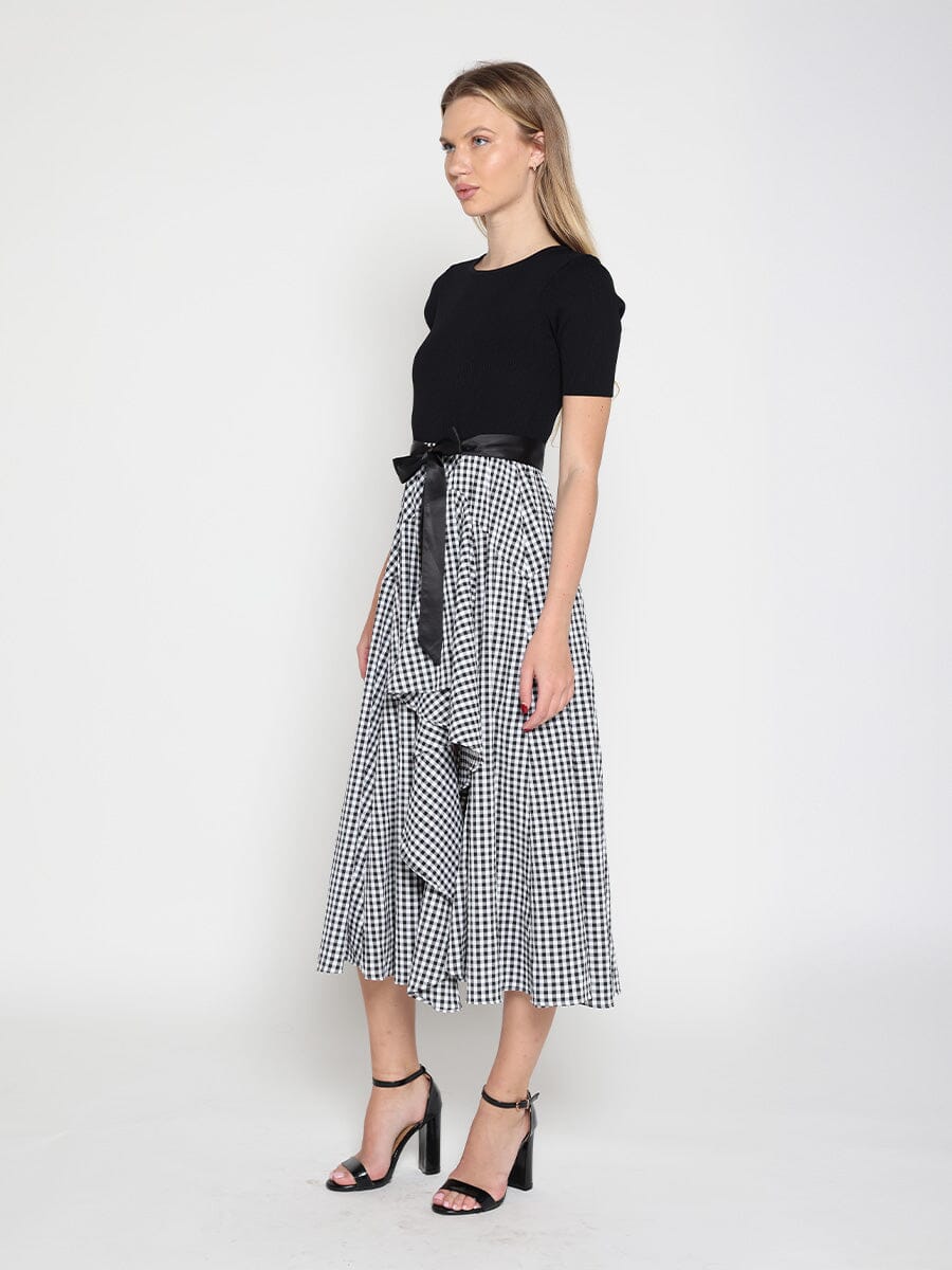 Vestido Midi Bicolor Negro y Gris con Manga Corta