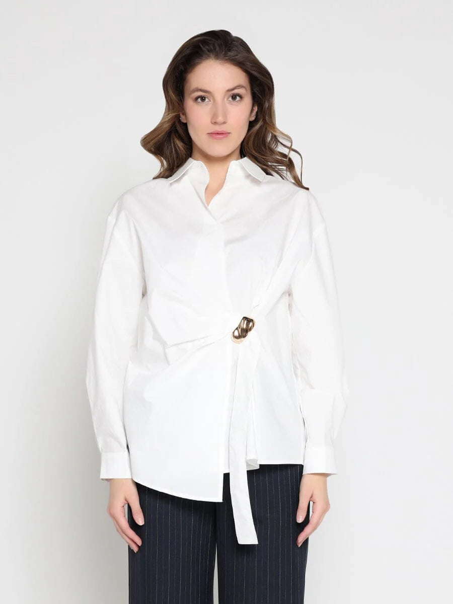 Blusa Blanca Premium con Detalles